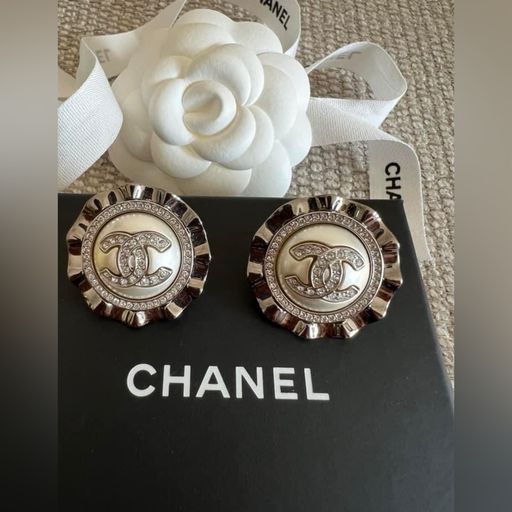 Chanel CC Earrings
